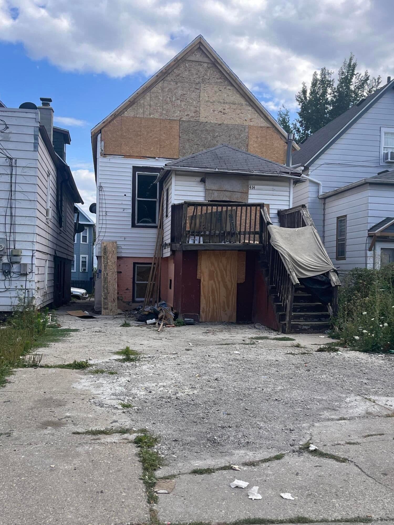 2412 Maple