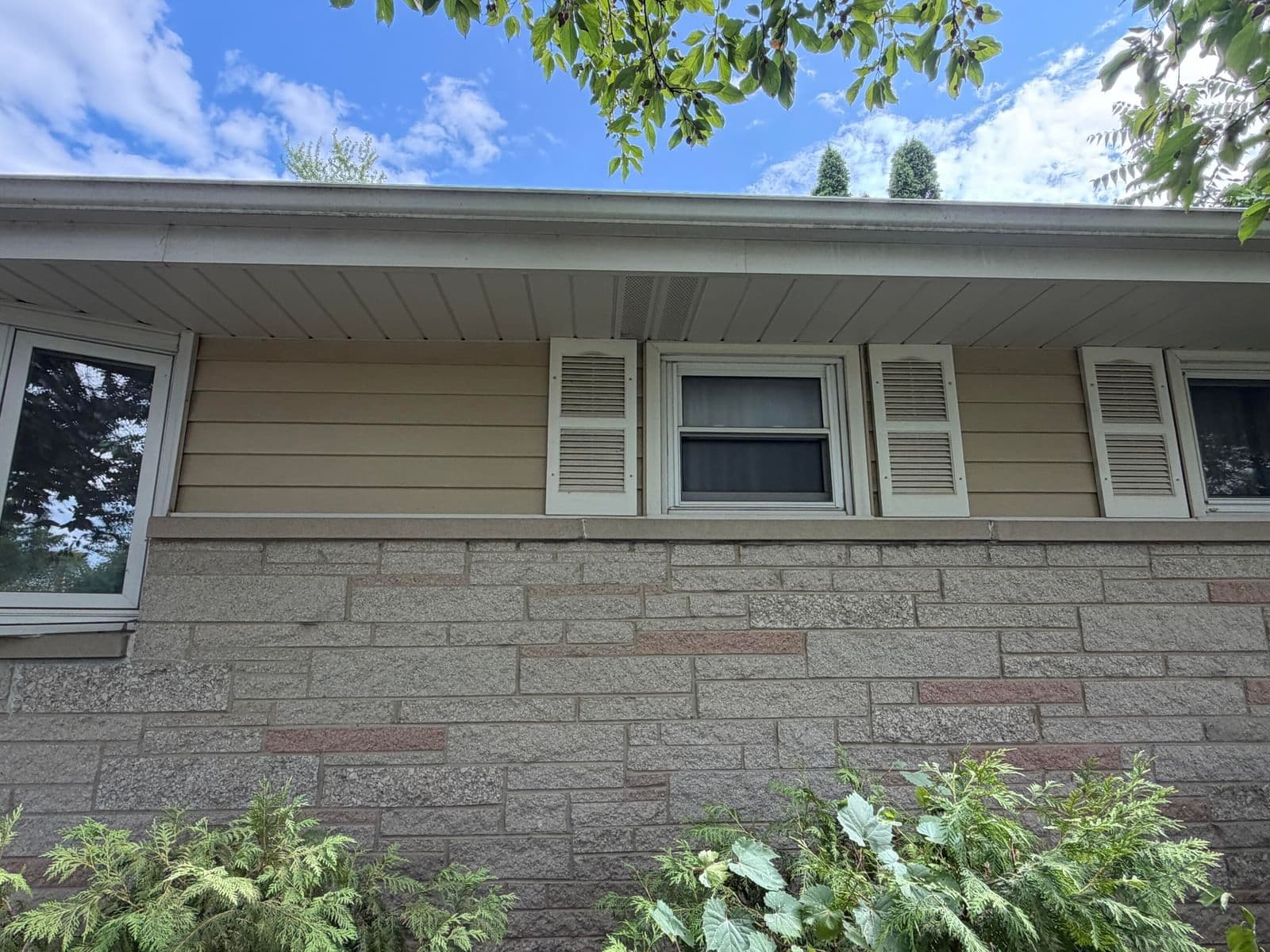 5713 Calumet