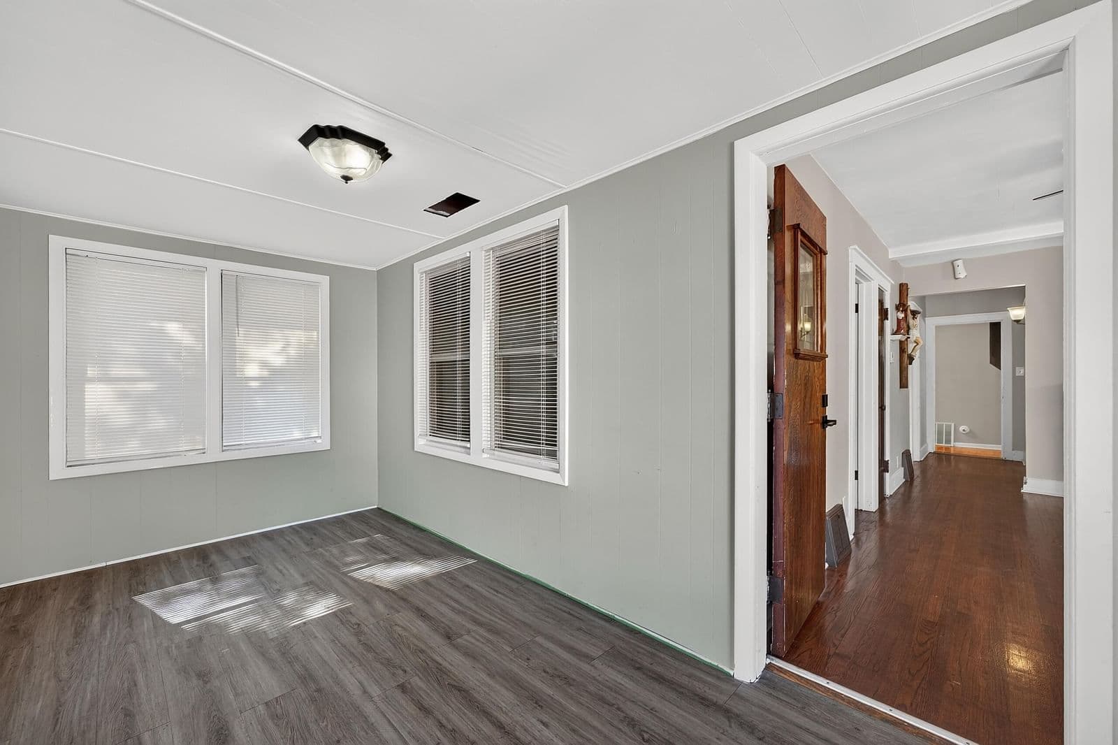 9012 Greenfield