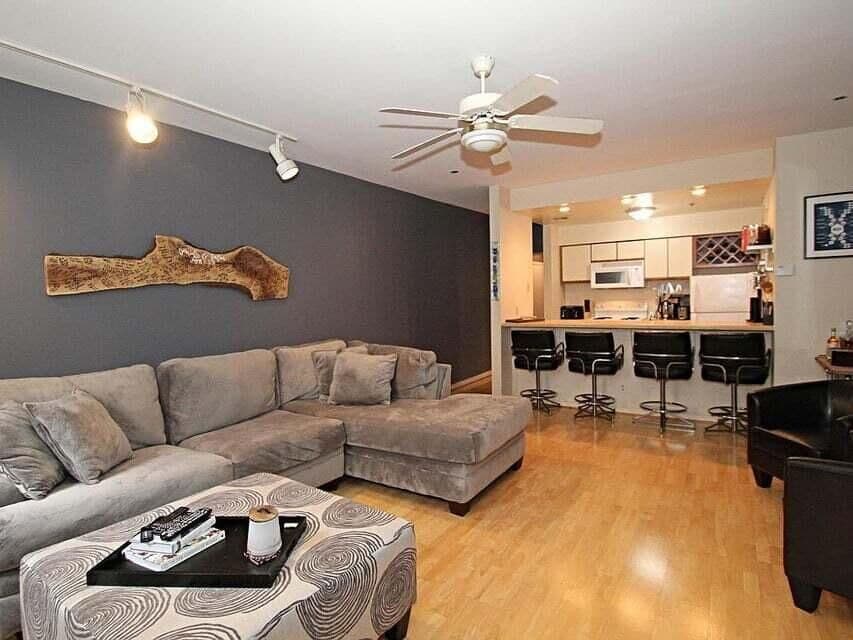 Photo 4 of 234 Broadway -