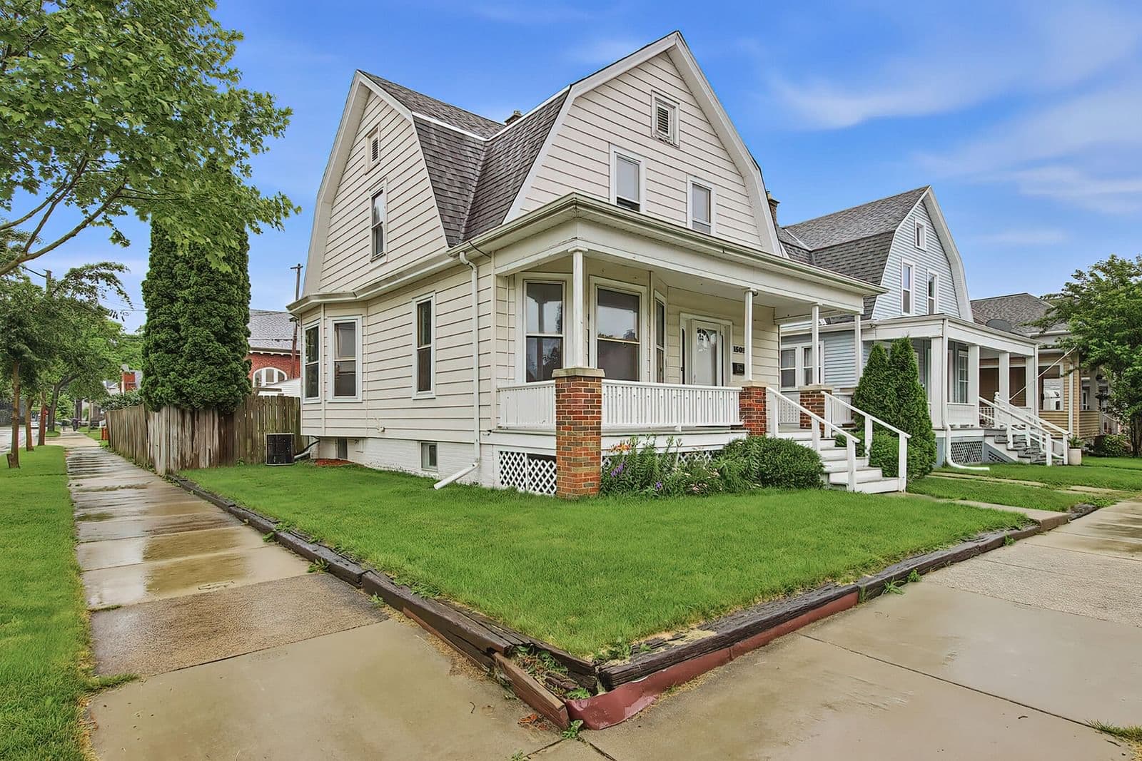 1503 Thurston