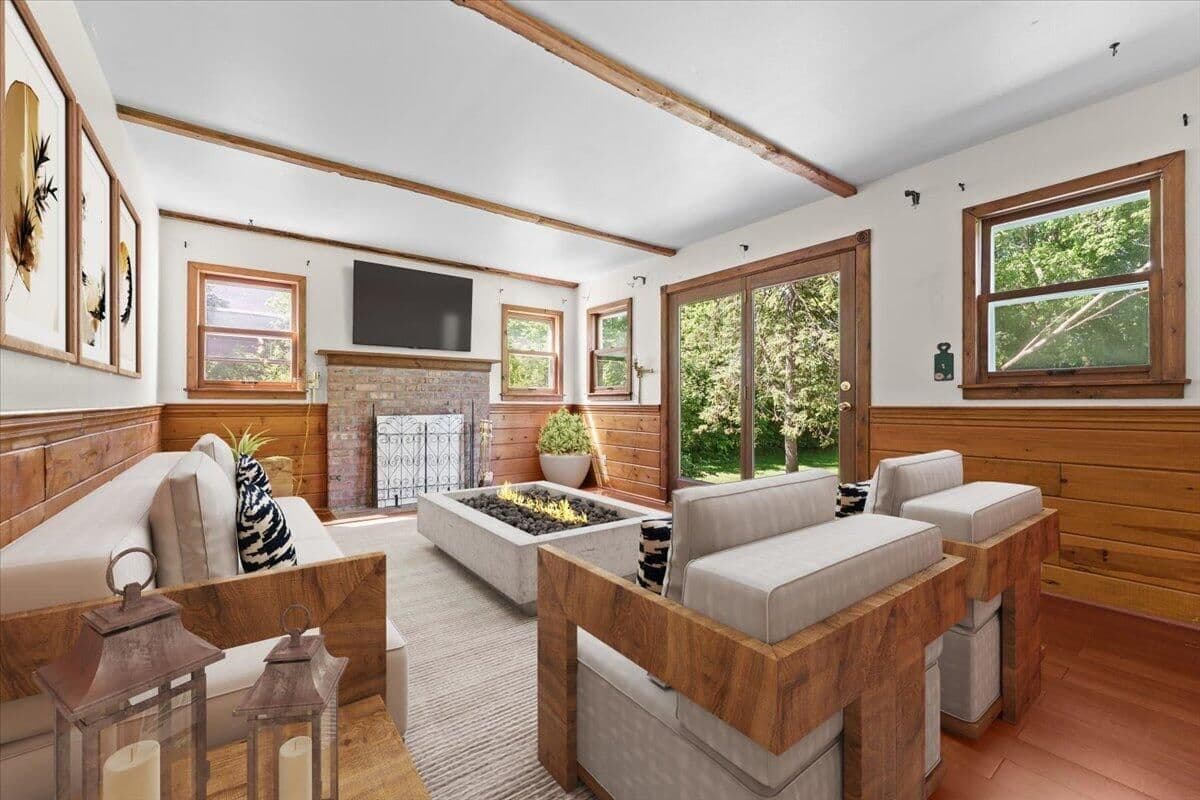 Photo 5 of 11645 Hillside