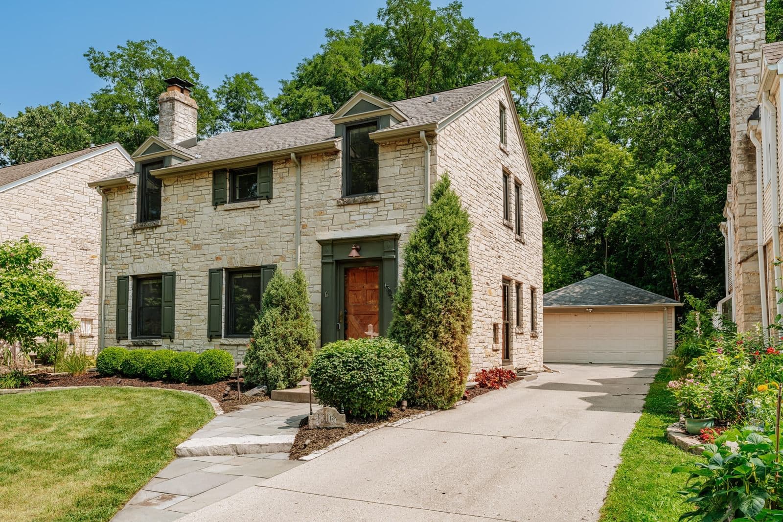 1306 Martha Washington, Wauwatosa, WI