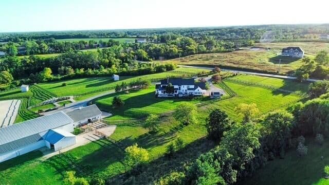 13700 Riverland