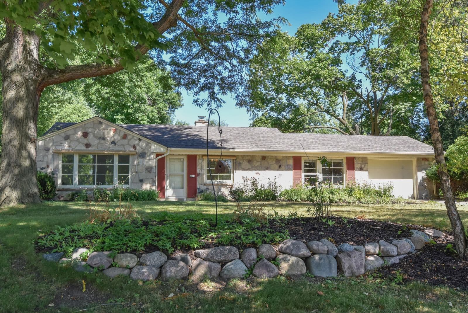4204 Menomonee River, Wauwatosa, WI