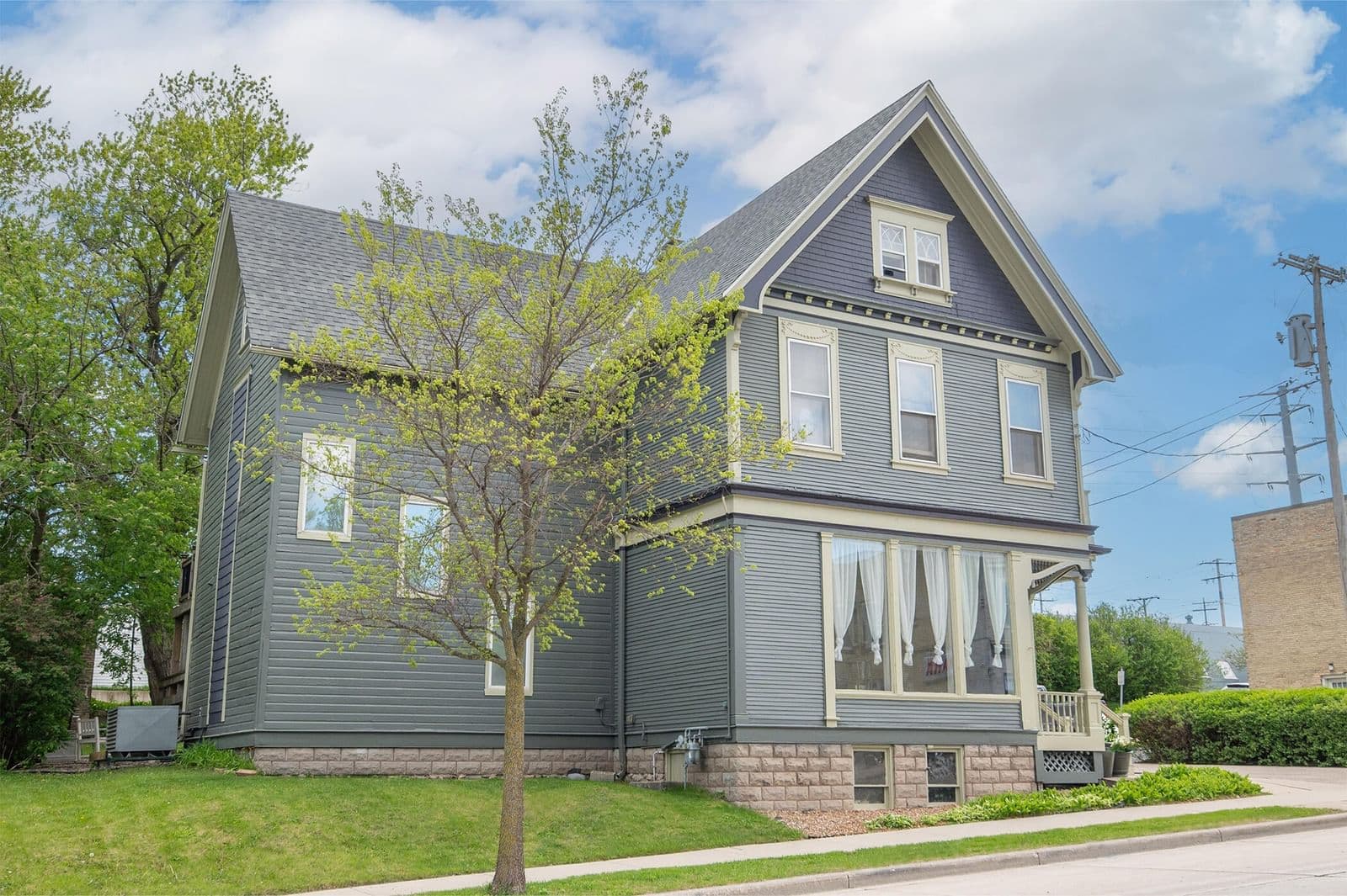 531 Grand