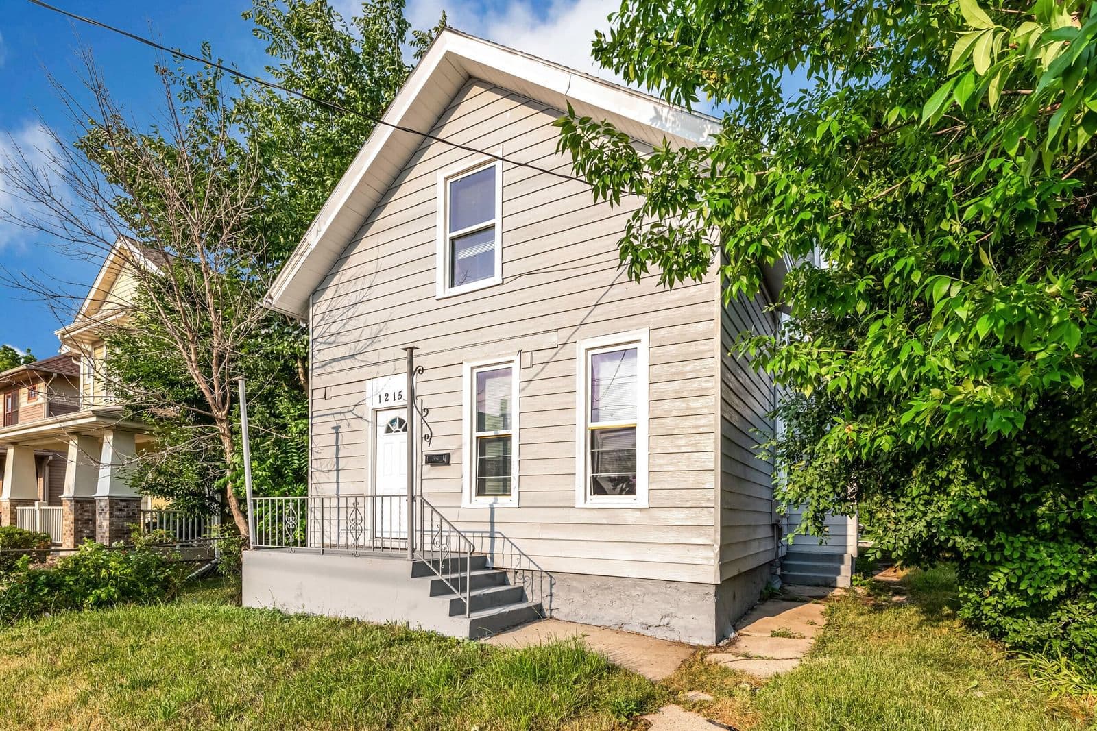 1215 Racine