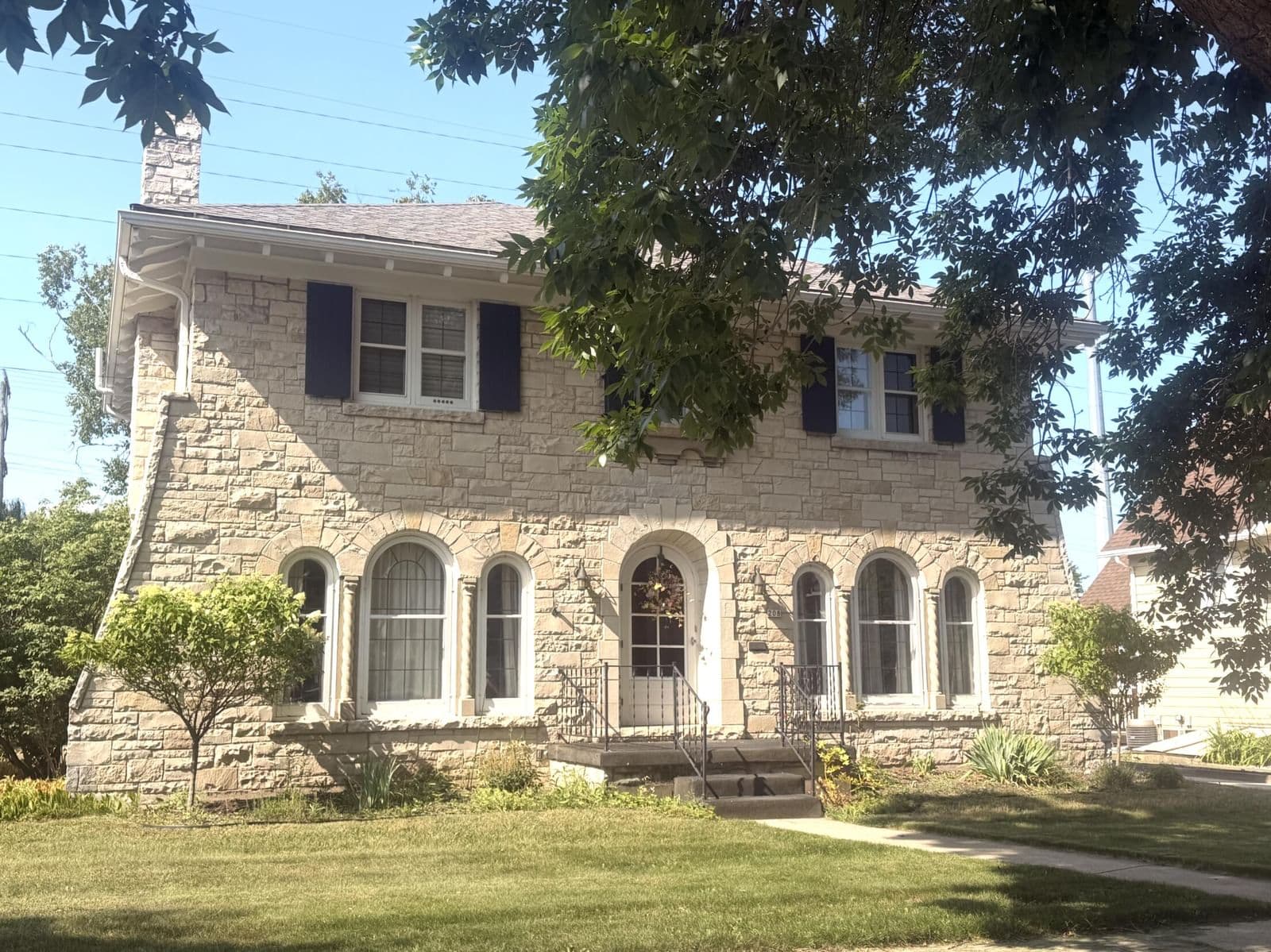 208 Chestnut, Port Washington, WI