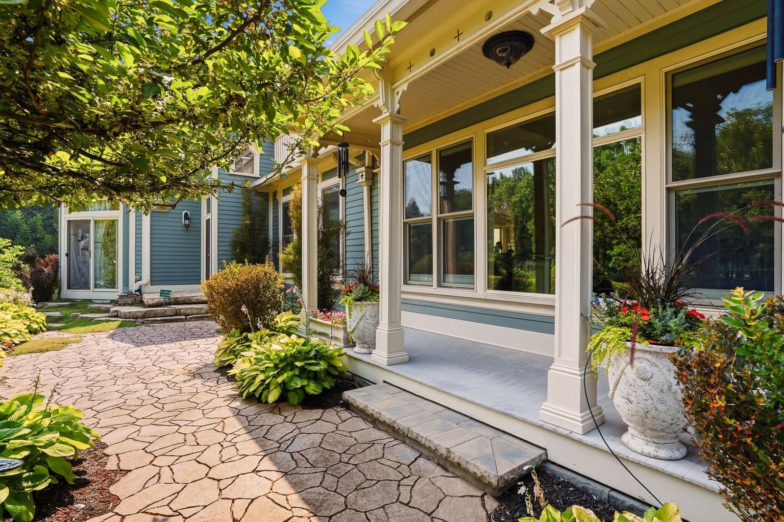 12921 Fox Hollow