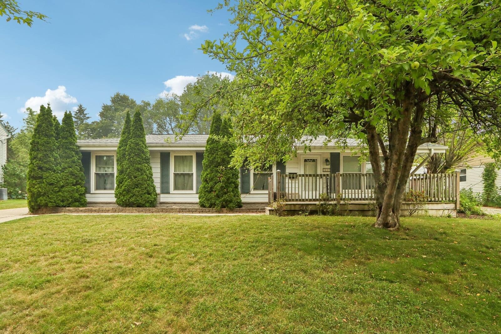1517 Meadow, Port Washington, WI