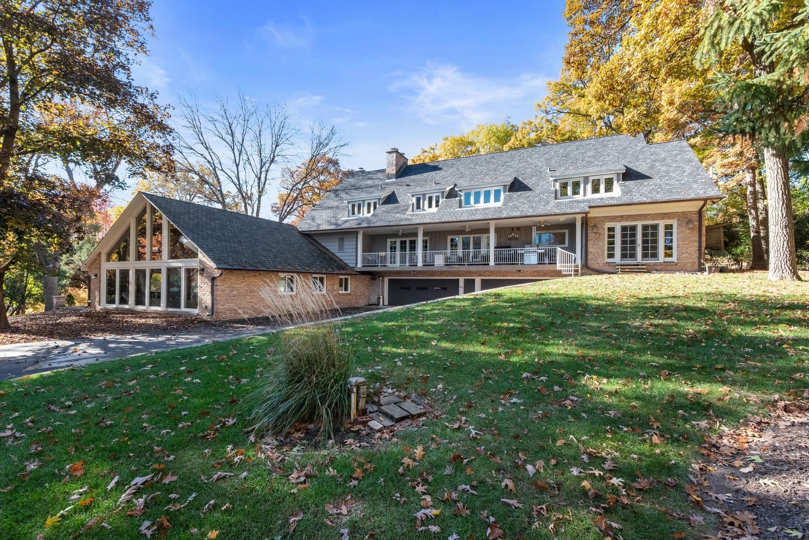 14220 Hillside
