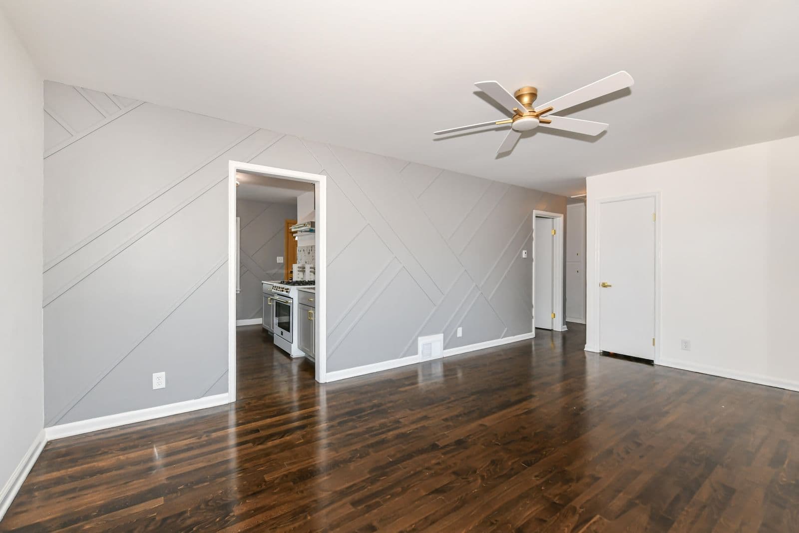 Photo 5 of 4380 51st
