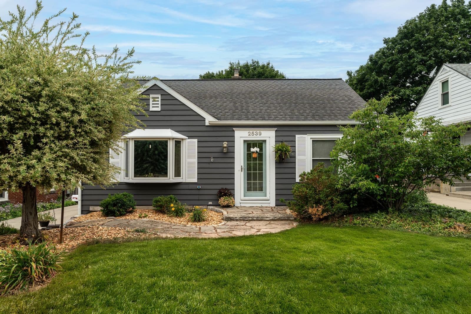 2539 80th, Wauwatosa, WI