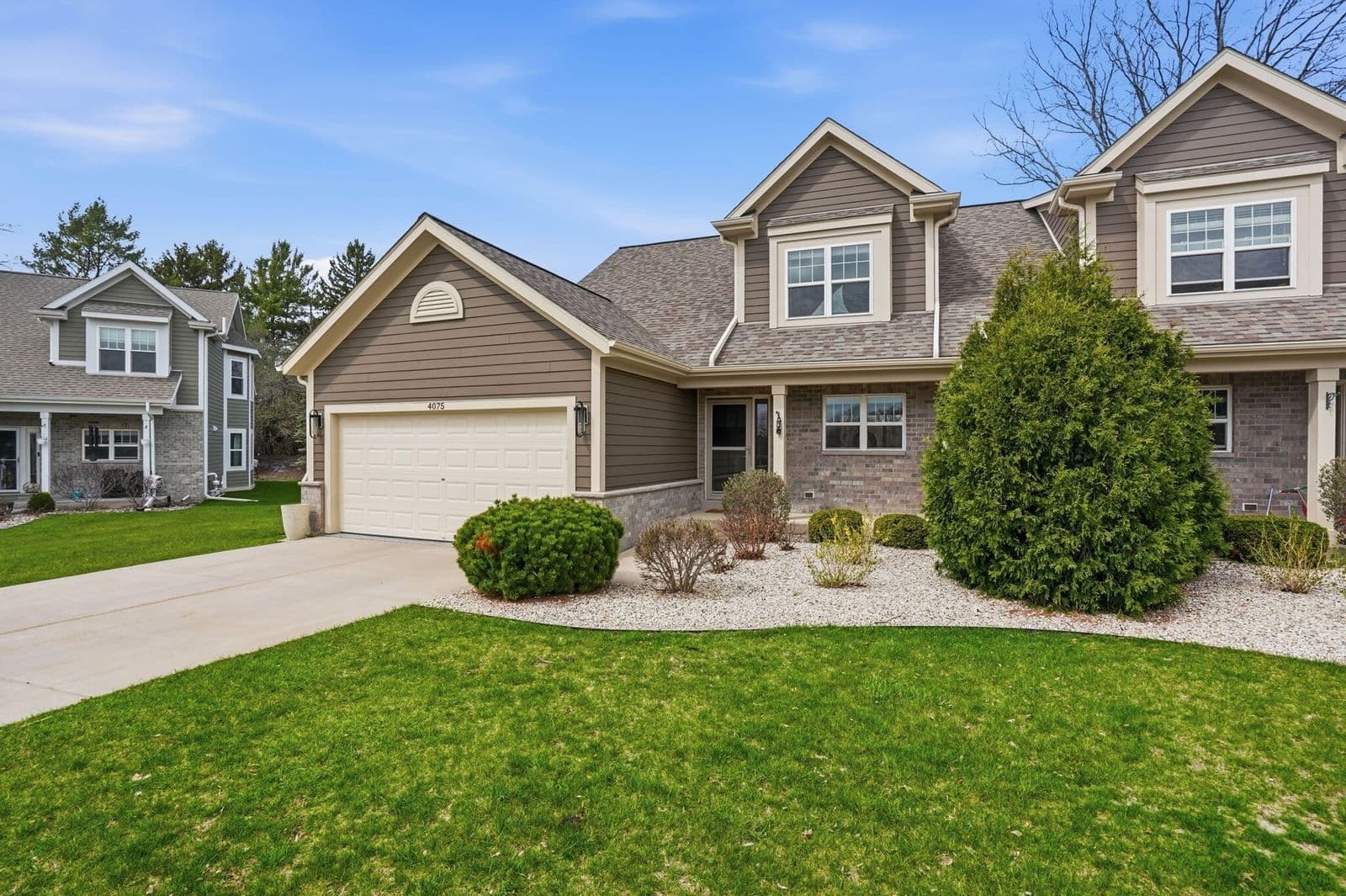 4075 Wyndham Pointe