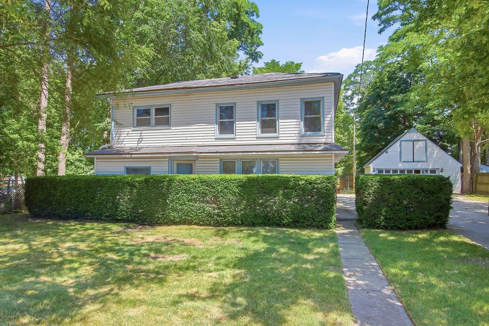 2910 Northwestern