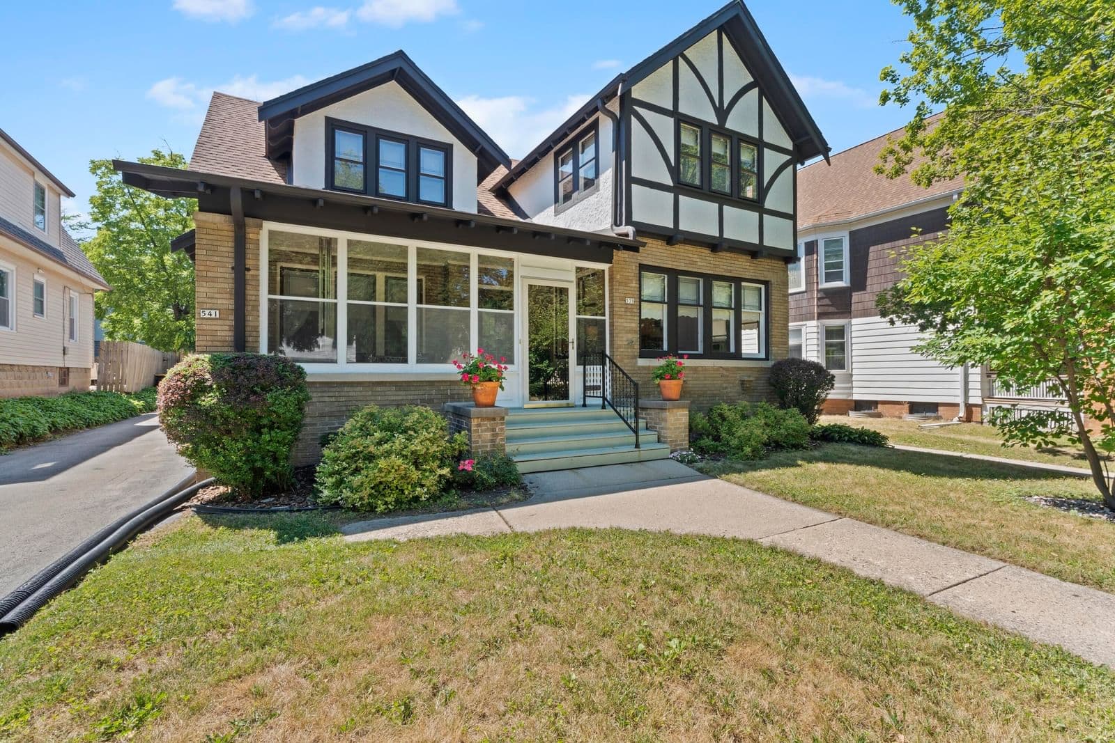 539 64th, Wauwatosa, WI