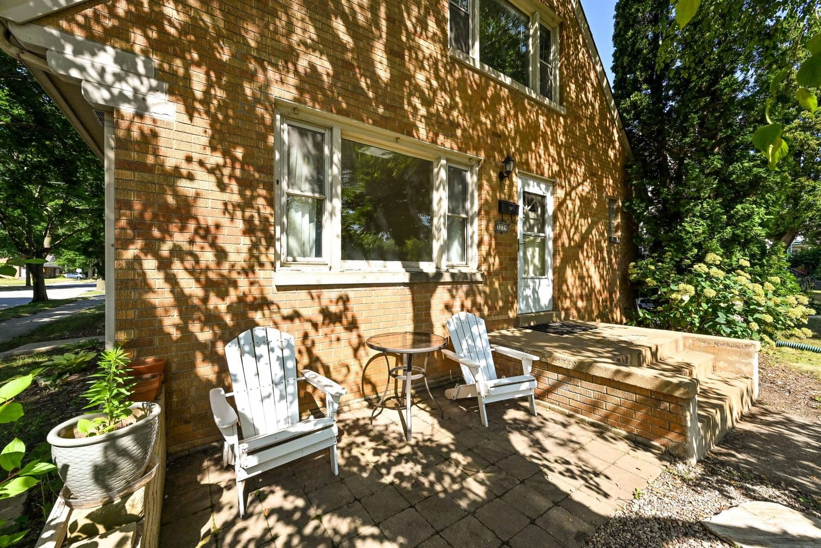3279 Adams