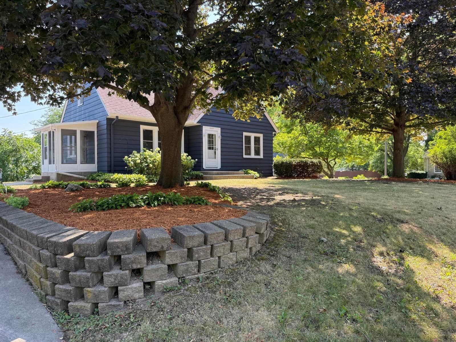 10431 Courtland, Wauwatosa, WI