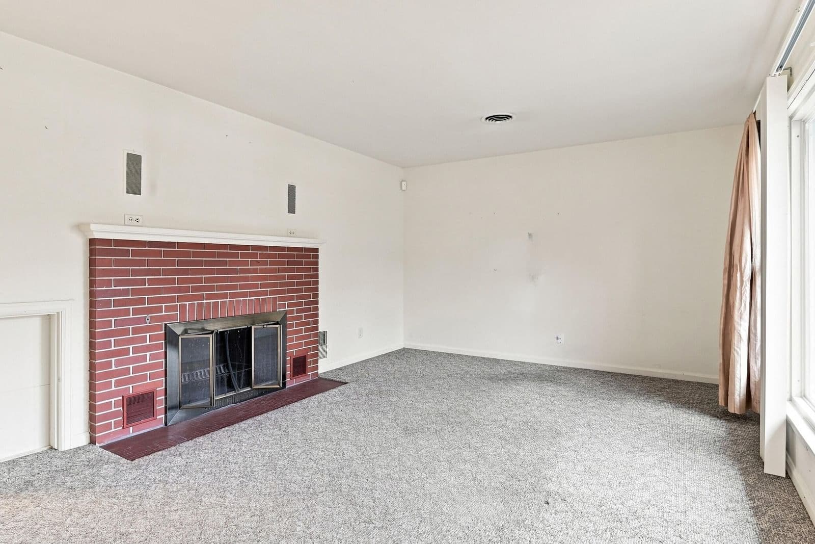 Photo 4 of 1348 Grove
