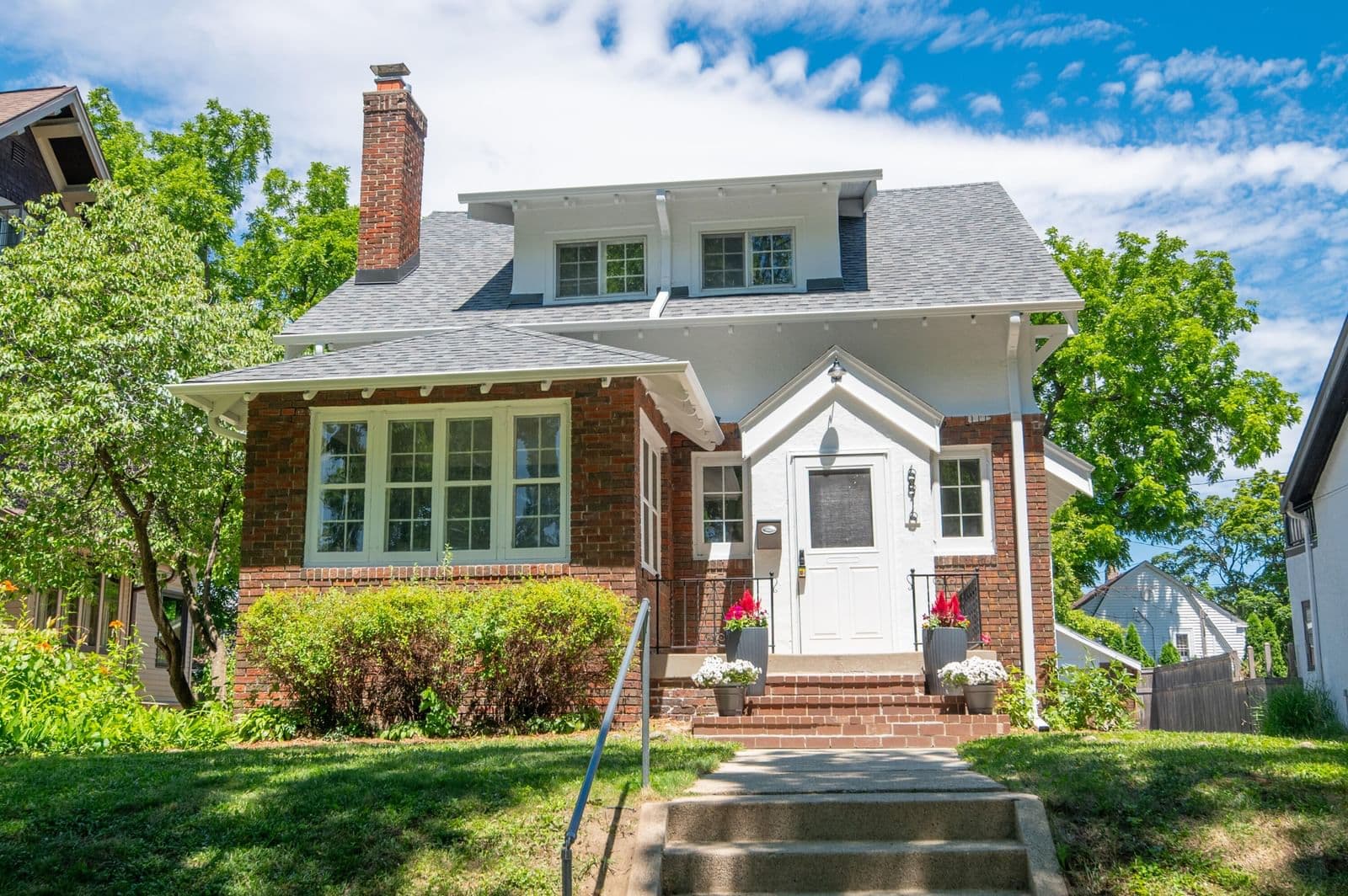 6816 Cedar, Wauwatosa, WI