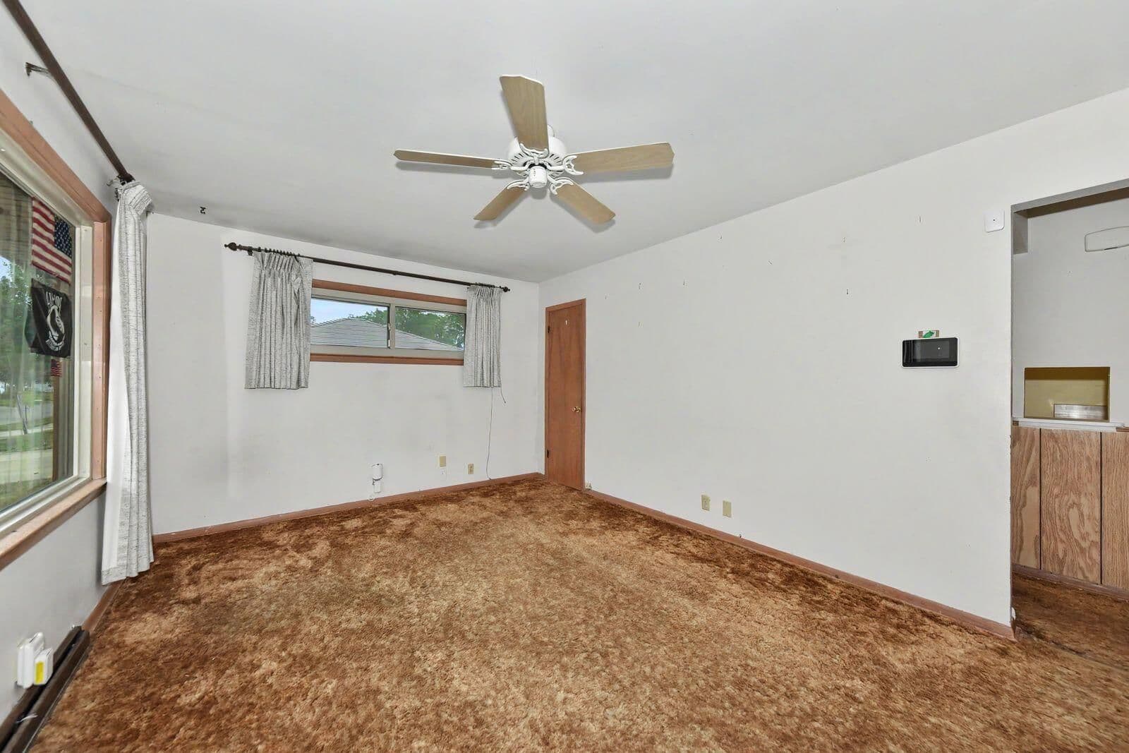 Photo 5 of 8651 Crossfield