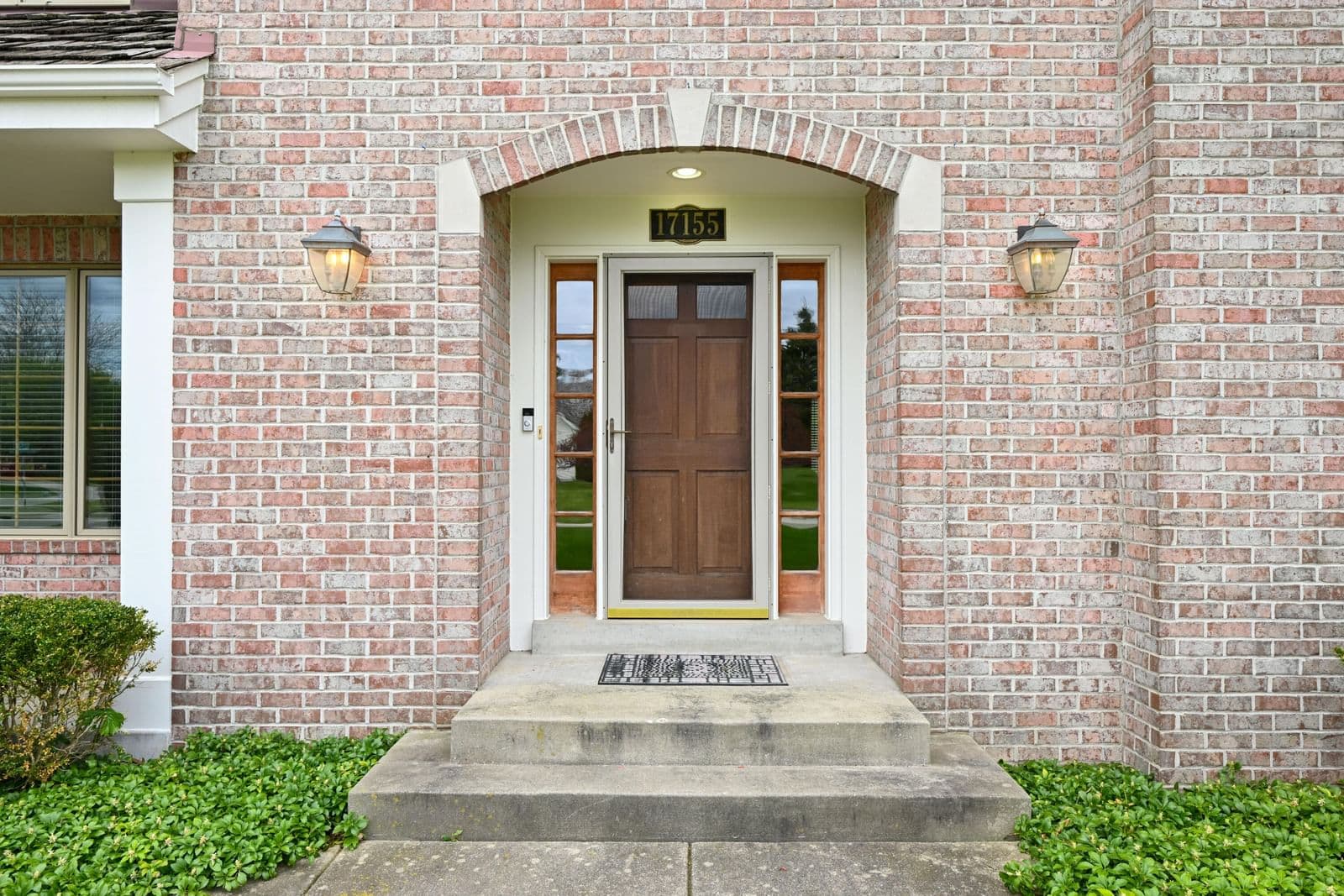 17155 Vanderbilt