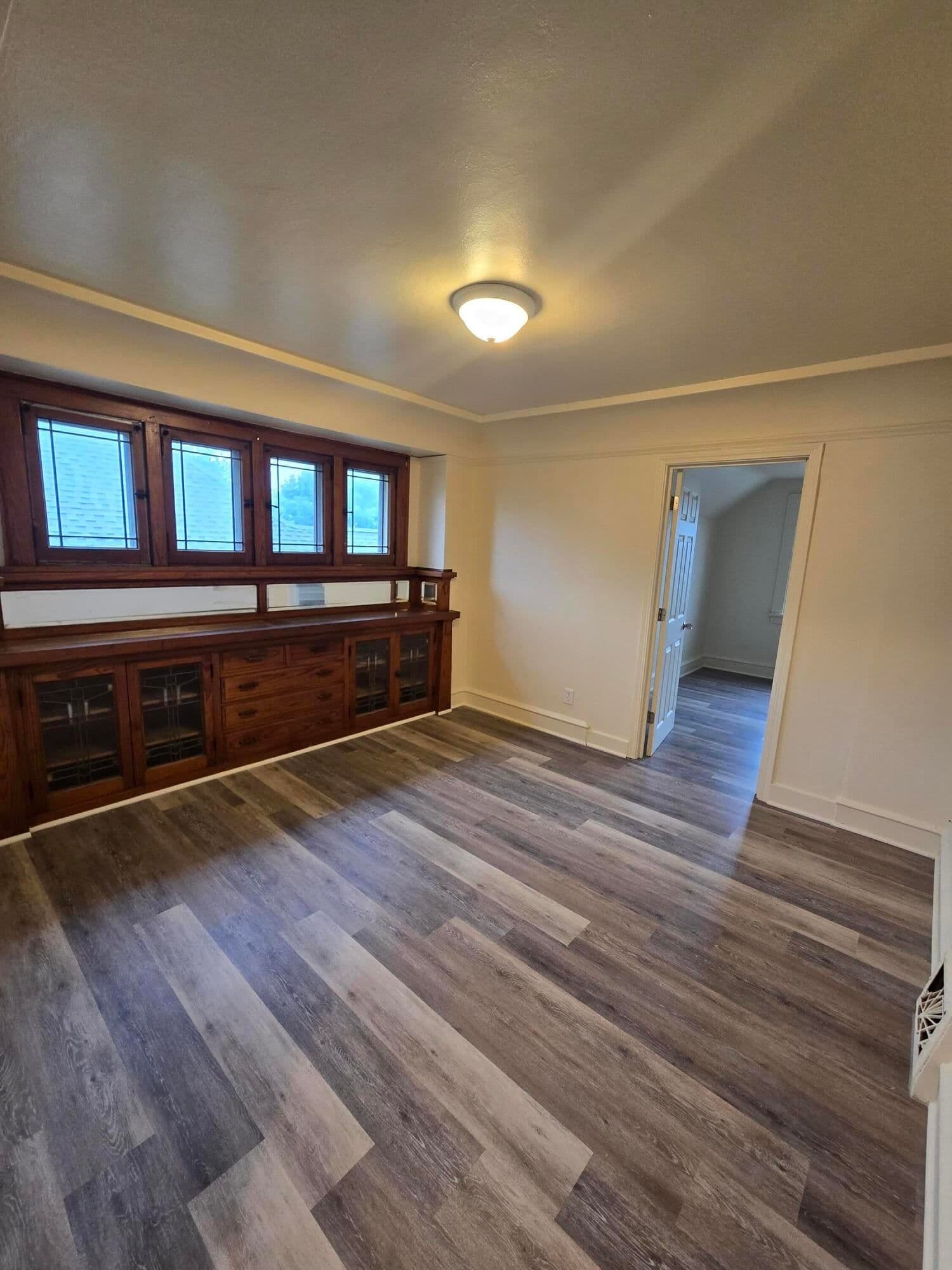 Photo 5 of 4136 21st