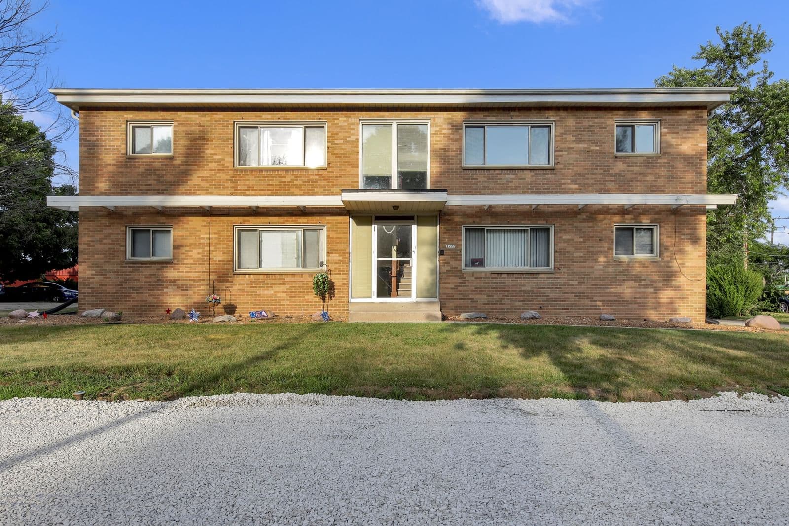 1222 116th, Wauwatosa, WI