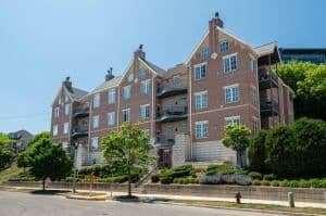 1809 Commerce