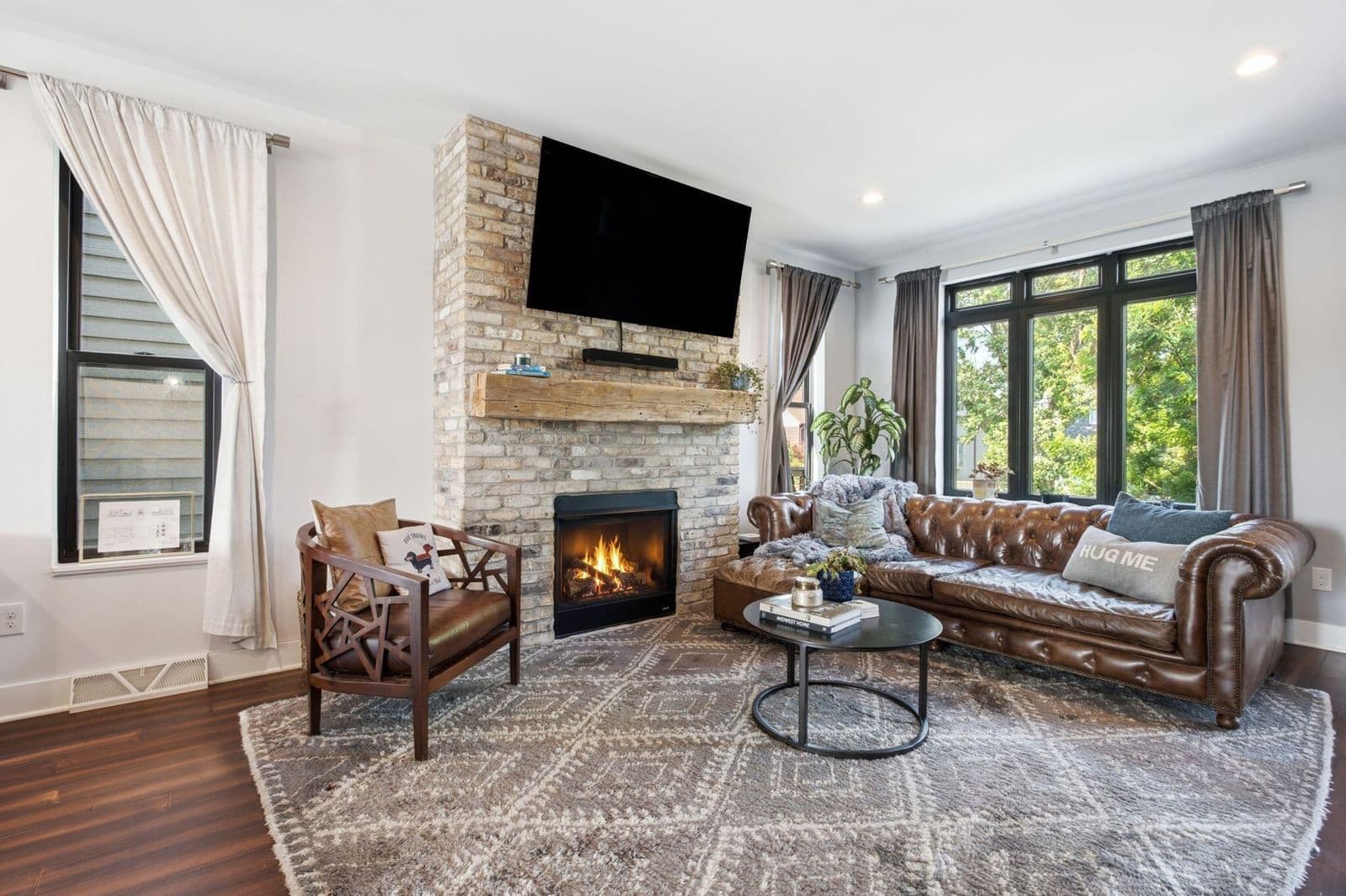 2110 Aldrich