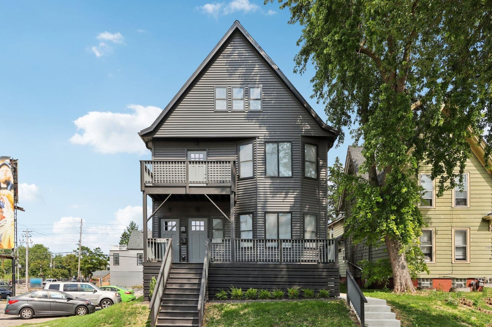 2212 Cambridge