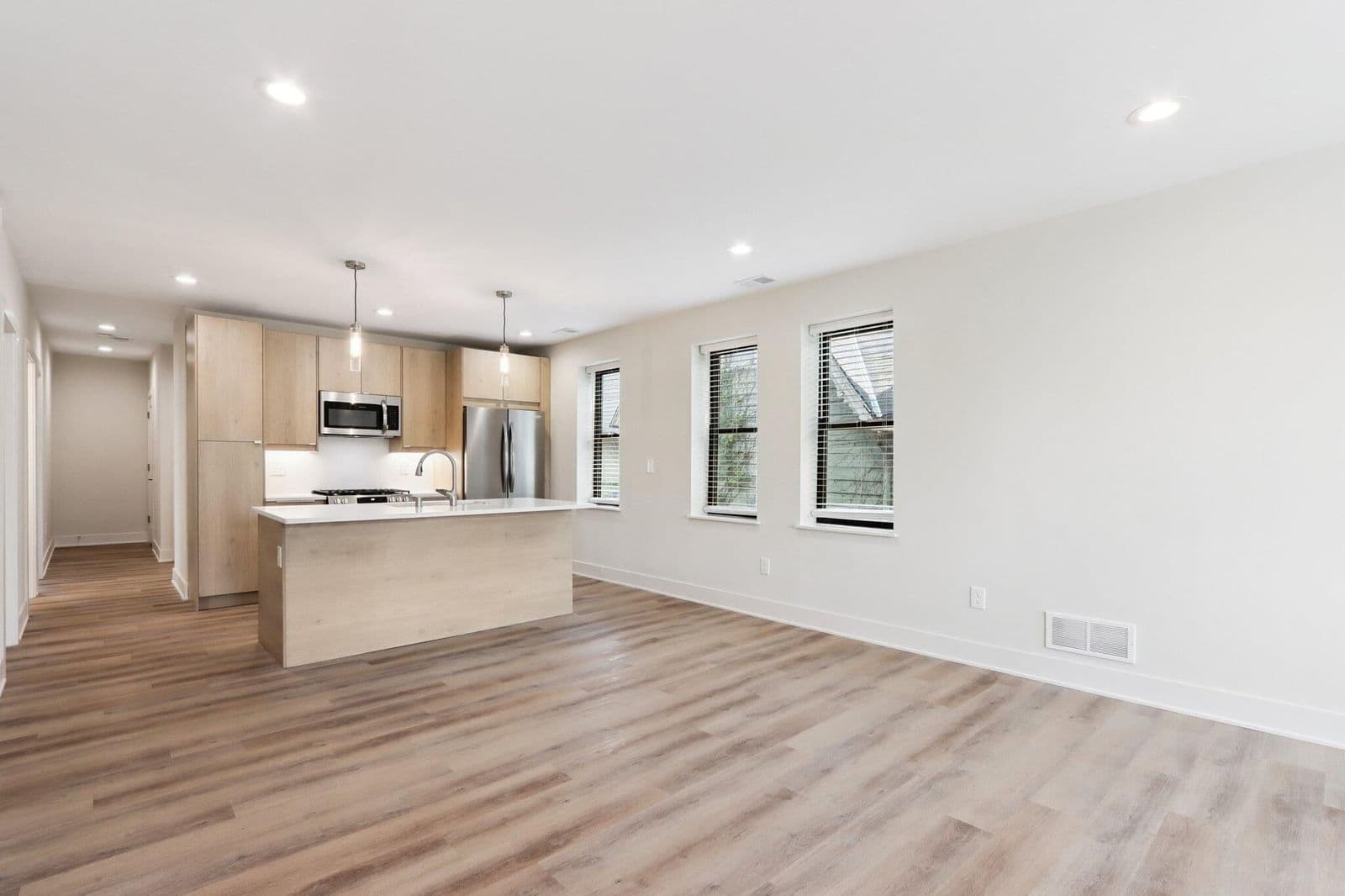 2212 Cambridge