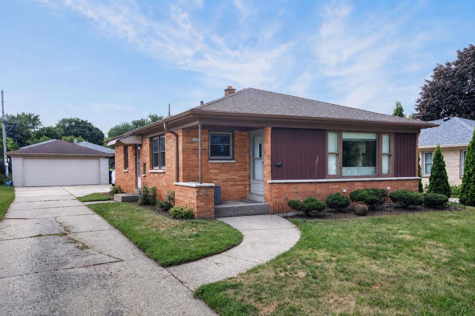 8109 Potomac