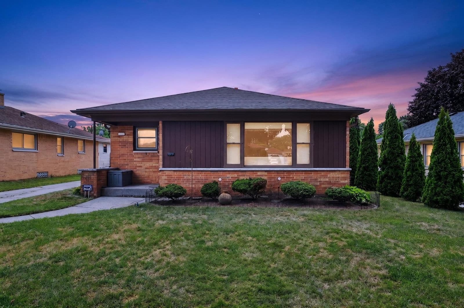 8109 Potomac