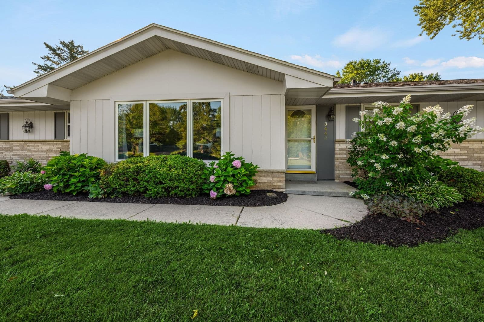 3440 Sleepy Hollow