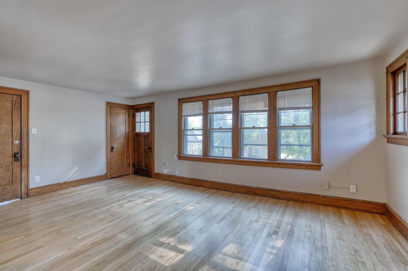Photo 5 of 2225 82nd