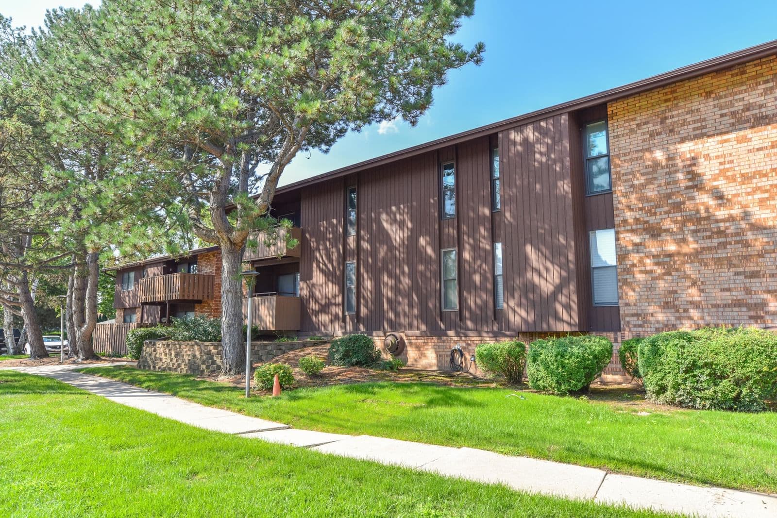 7001 Green Bay