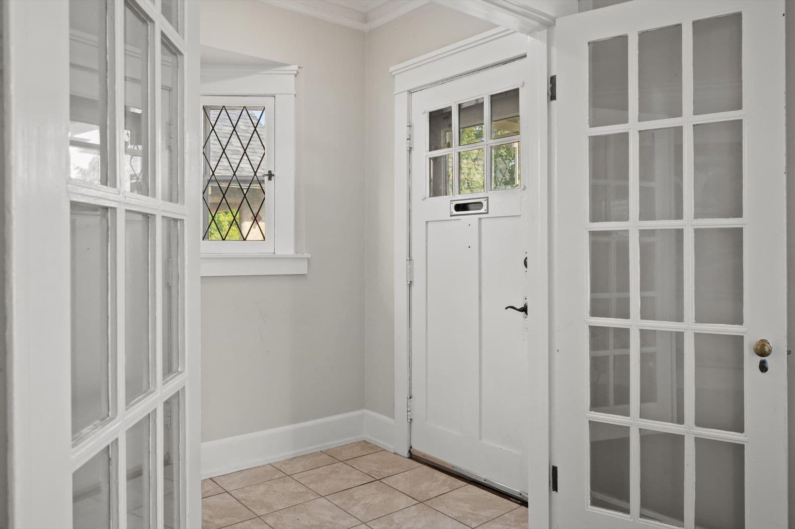 Photo 5 of 1814 Kenwood
