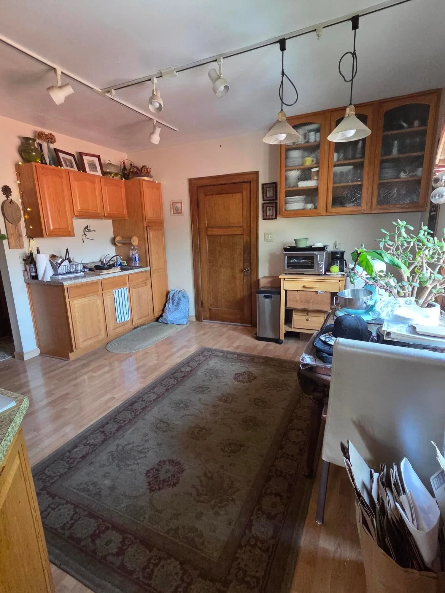 Photo 5 of 2020 Menlo Blvd