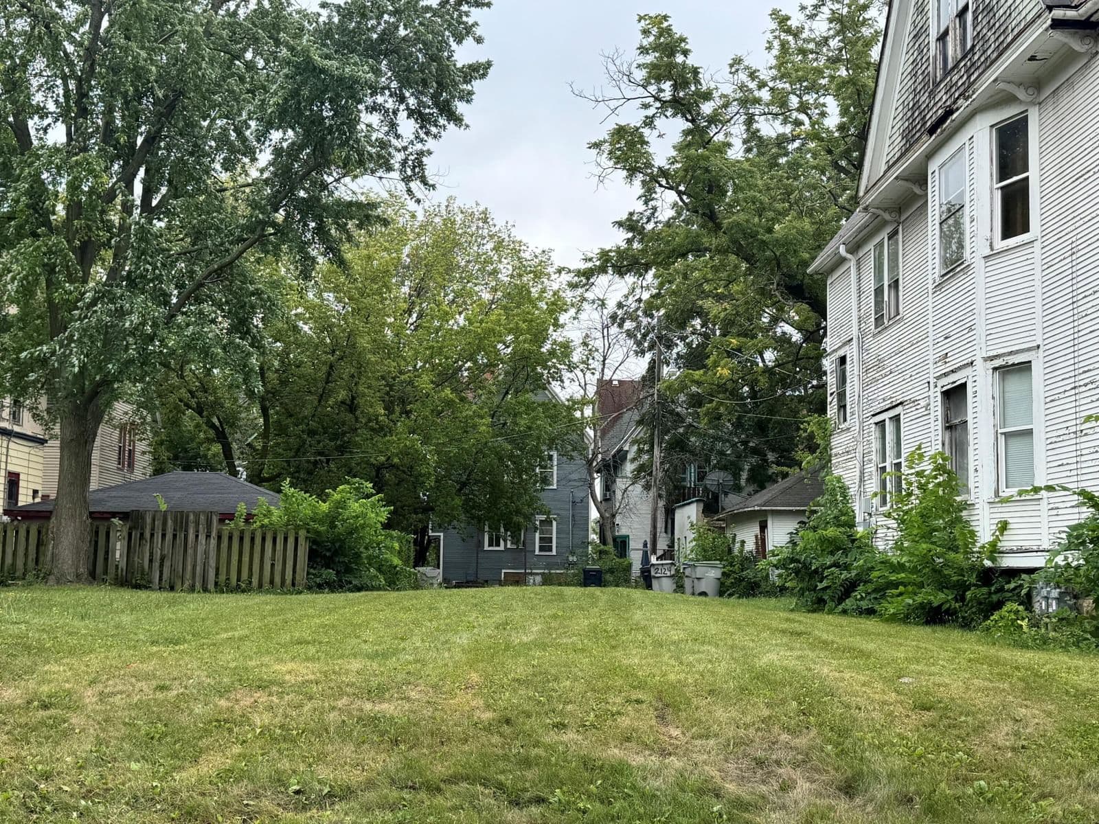 4211 Spaulding