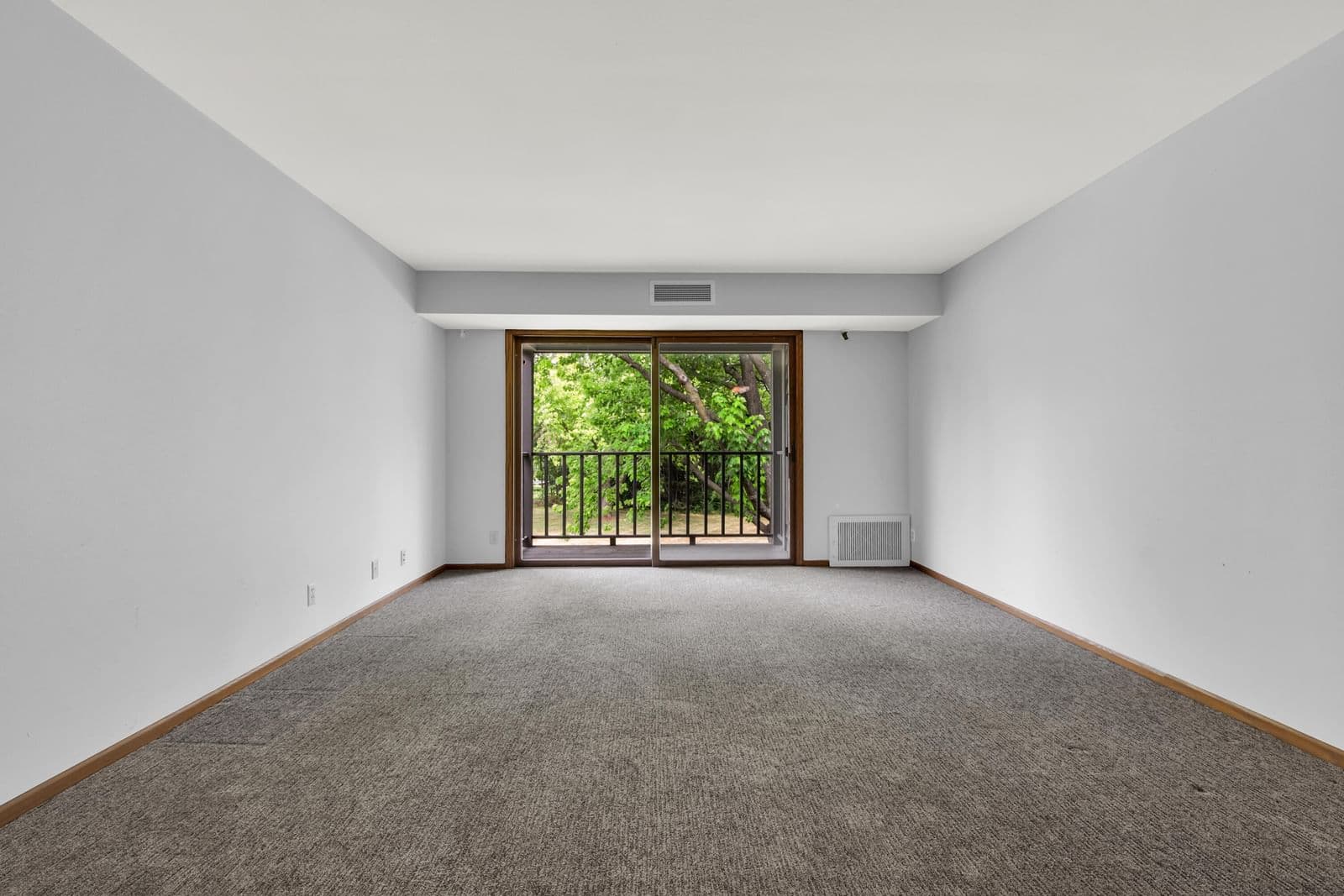 7234 Green Bay