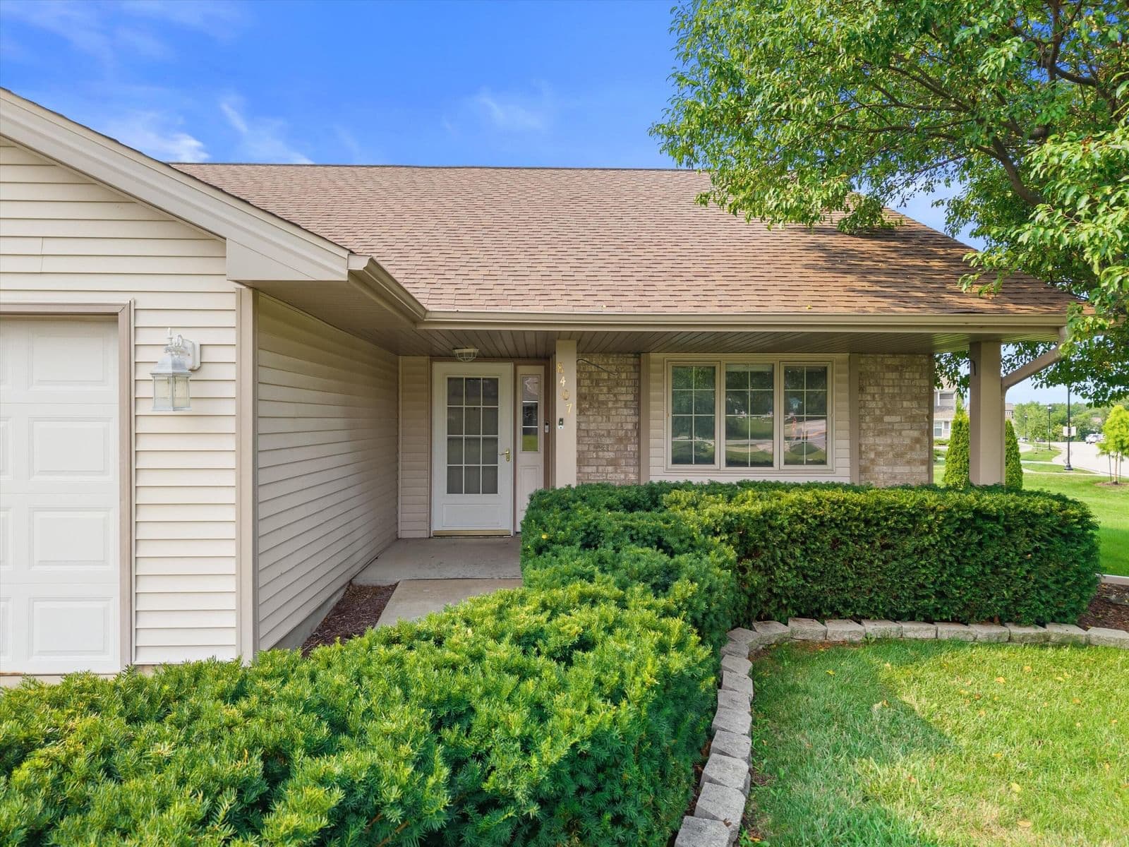 8407 Cortland, Oak Creek, WI