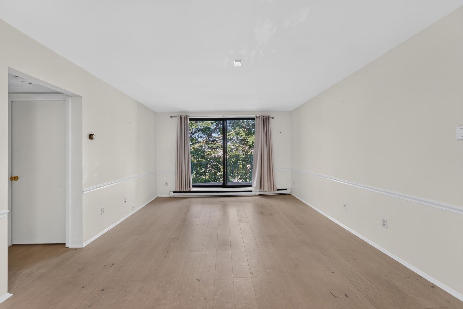 3838 Oakland