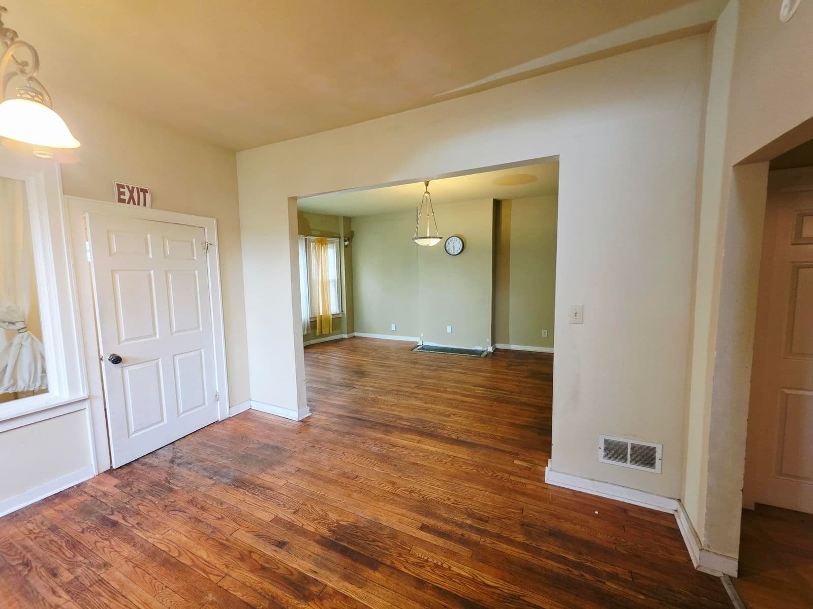 Photo 5 of 2563 12th