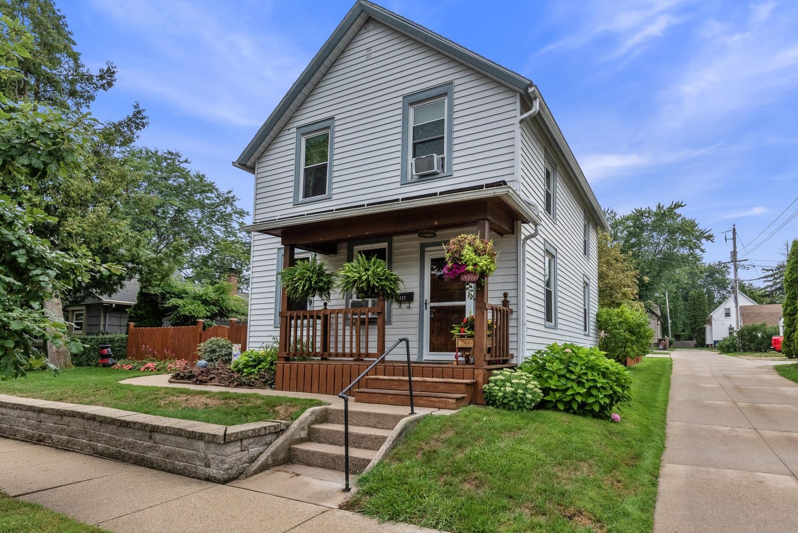 117 Garfield, Port Washington, WI