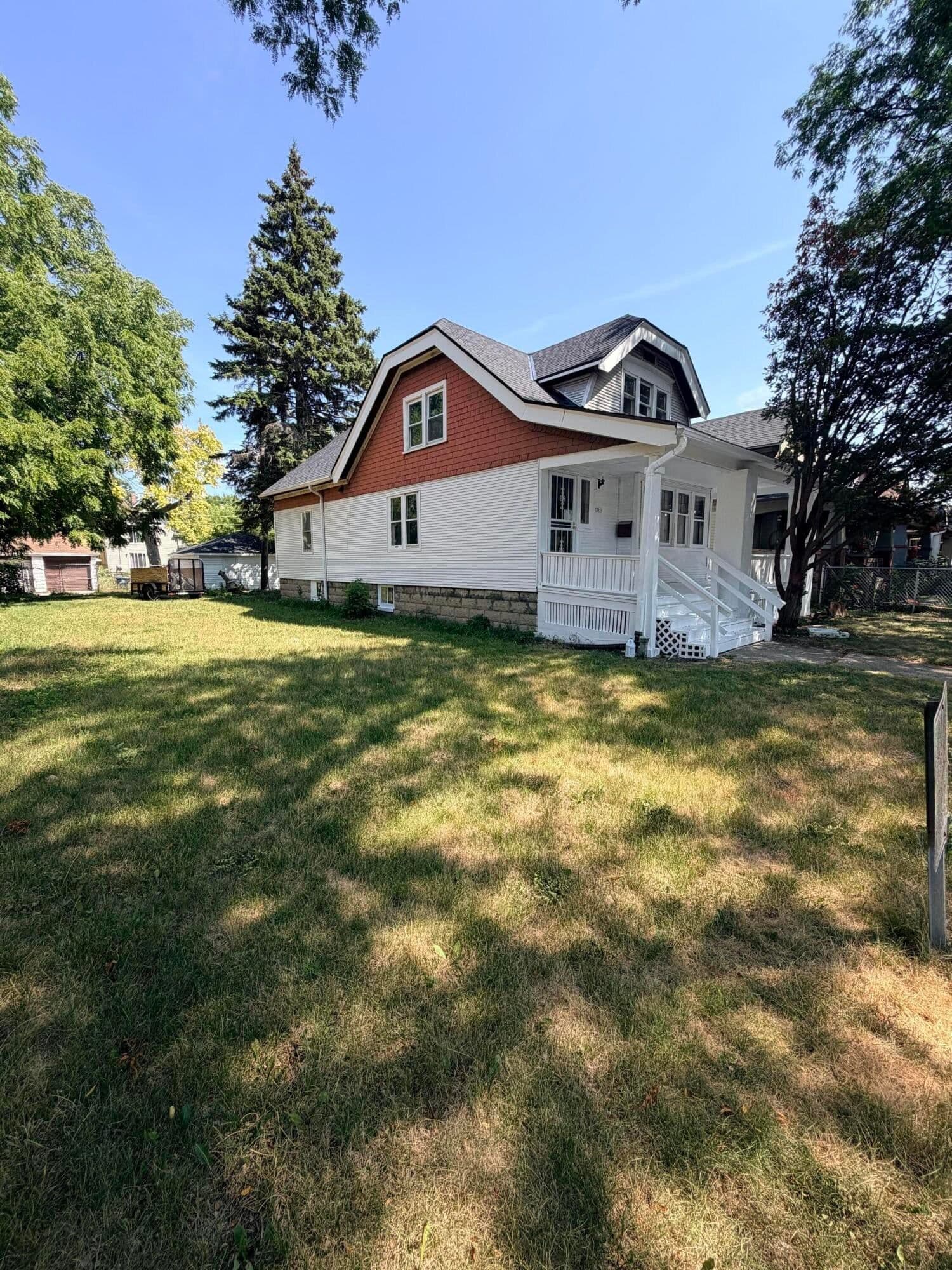 Photo 2 of 3050 24TH