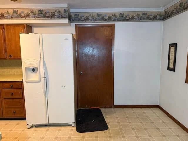 Photo 4 of 2704 Neupert Ave