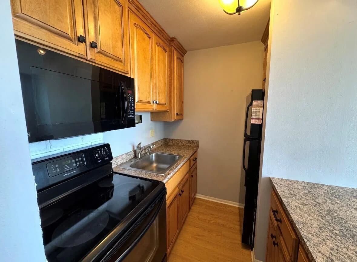 Photo 4 of 1707 Prospect Ave