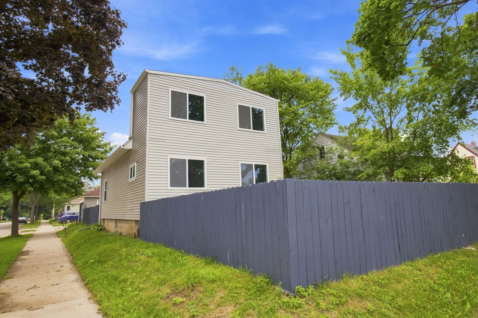 Photo 5 of 4892 26th St