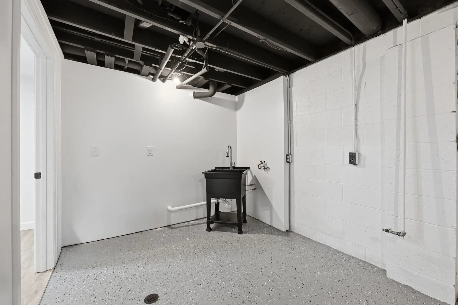 Photo 5 of 8803 Cheyenne St